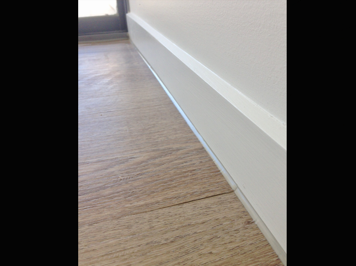 Internal Silicone to Skirting